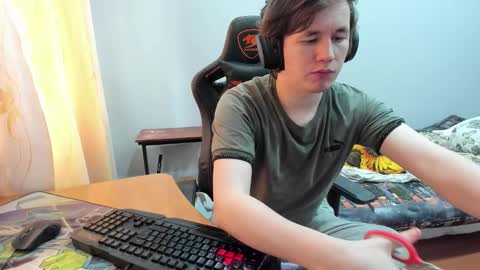 Snapshot of iliaskrislove chatting on 09/13/25, 05:40 iliaskris online show from 09/13/25, 05:40