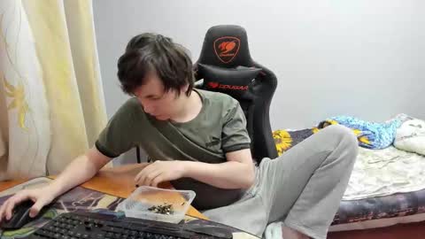 Snapshot of iliaskrislove chatting on 09/14/25, 08:52 iliaskris online show from 09/14/25, 08:52