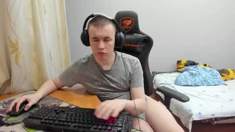 Snapshot of iliaskrislove chatting on 10/02/25, 03:19 iliaskris online show from 10/02/25, 03:19