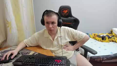 Snapshot of iliaskrislove chatting on 10/04/25, 05:33 iliaskris online show from 10/04/25, 05:33