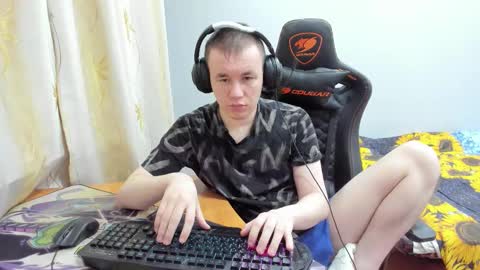 Snapshot of iliaskrislove chatting on 10/10/25, 03:44 iliaskris online show from 10/10/25, 03:44