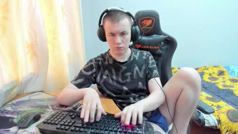 Snapshot of iliaskrislove chatting on 10/11/25, 03:50 iliaskris online show from 10/11/25, 03:50