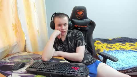 Snapshot of iliaskrislove chatting on 10/14/25, 05:52 iliaskris online show from 10/14/25, 05:52