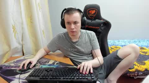 Snapshot of iliaskrislove chatting on 10/16/25, 02:01 iliaskris online show from 10/16/25, 02:01