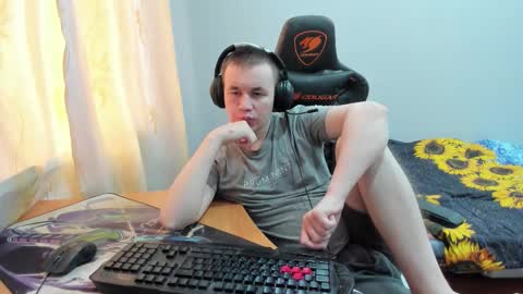 Snapshot of iliaskrislove chatting on 10/17/25, 05:32 iliaskris online show from 10/17/25, 05:32