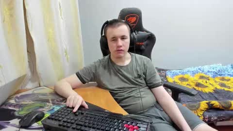 Snapshot of iliaskrislove chatting on 10/22/25, 10:20 iliaskris online show from 10/22/25, 10:20