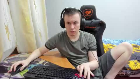 Snapshot of iliaskrislove chatting on 10/25/25, 04:46 iliaskris online show from 10/25/25, 04:46