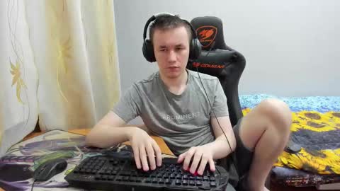 Snapshot of iliaskrislove chatting on 10/28/25, 12:14 iliaskris online show from 10/28/25, 12:14