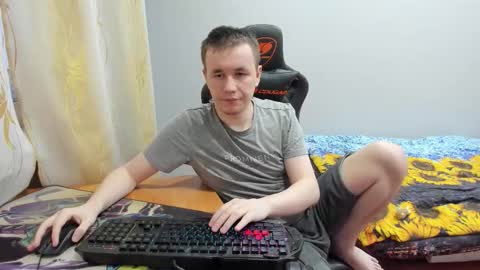 Snapshot of iliaskrislove chatting on 10/28/25, 12:19 iliaskris online show from 10/28/25, 12:19