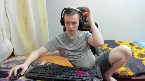 Snapshot of iliaskrislove chatting on 10/29/25, 01:08 iliaskris online show from 10/29/25, 01:08