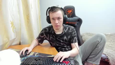 Snapshot of iliaskrislove chatting on 11/08/25, 12:05 iliaskris online show from 11/08/25, 12:05