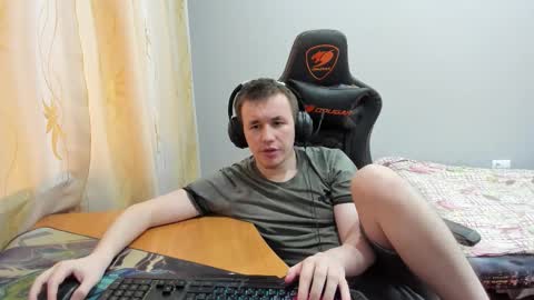 Snapshot of iliaskrislove chatting on 11/13/25, 10:36 iliaskris online show from 11/13/25, 10:36