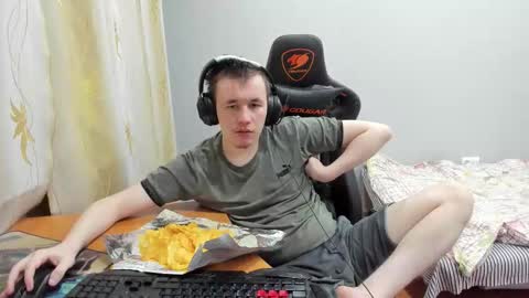 Snapshot of iliaskrislove chatting on 11/17/25, 12:16 iliaskris online show from 11/17/25, 12:16