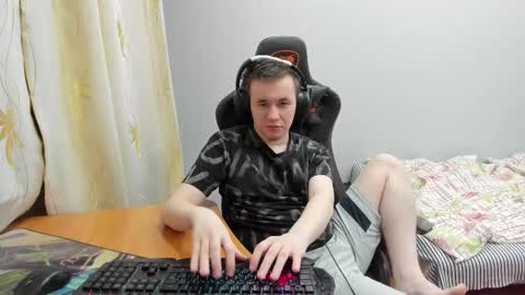 Snapshot of iliaskrislove chatting on 11/23/25, 08:41 iliaskris online show from 11/23/25, 08:41