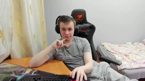 Snapshot of iliaskrislove chatting on 11/24/25, 03:34 iliaskris online show from 11/24/25, 03:34