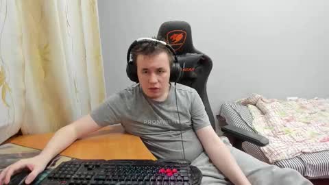 Snapshot of iliaskrislove chatting on 11/25/25, 03:56 iliaskris online show from 11/25/25, 03:56