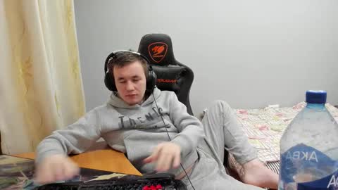 Snapshot of iliaskrislove chatting on 12/01/25, 04:17 iliaskris online show from 12/01/25, 04:17