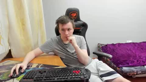 Snapshot of iliaskrislove chatting on 12/15/25, 01:54 iliaskris online show from 12/15/25, 01:54