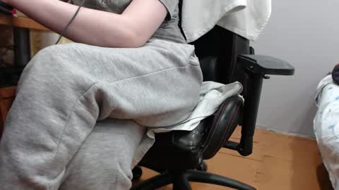 lord online show from 10/01/25, 03:07