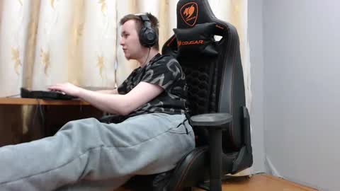 lord online show from 11/19/25, 04:34