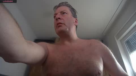 Snapshot of iliebetight chatting on 12/22/25, 11:07 iliebetight online show from 12/22/25, 11:07