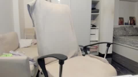 Bamby online show from 03/25/26, 06:36