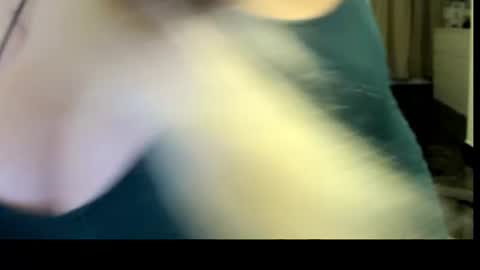 Snapshot of ilikefacial chatting on 07/17/26, 06:13 Bamby online show from 07/17/26, 06:13