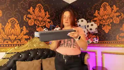 Snapshot of iliy_pervertedx chatting on 06/30/26, 11:33 LILY online show from 06/30/26, 11:33
