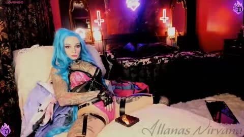 IllanasNIrvana online show from 11/10/25, 07:35