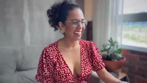 Snapshot of illaroom chatting on 10/09/25, 06:50 Kloe online show from 10/09/25, 06:50