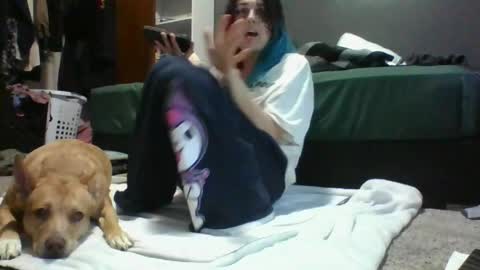Snapshot of illlypad_lilac chatting on 05/01/26, 01:32 Lilly online show from 05/01/26, 01:32