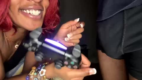 Snapshot of illoqu3nt chatting on 01/21/25, 12:25 Dre online show from 01/21/25, 12:25