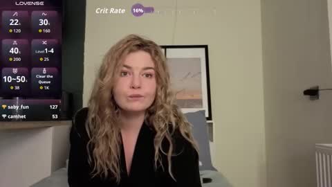 Snapshot of illuminea chatting on 12/16/25, 08:47 Jenny online show from 12/16/25, 08:47