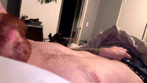 Snapshot of ilovemilfs2424 chatting on 01/26/25, 02:14 Matthew online show from 01/26/25, 02:14