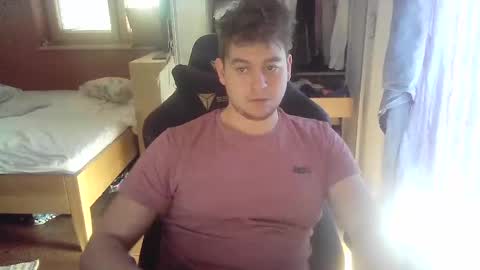 iloveyoutoo2000 online show from 01/25/25, 12:26