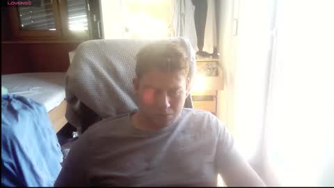 iloveyoutoo2000 online show from 10/03/25, 02:47