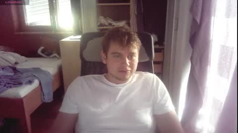 iloveyoutoo2000 online show from 11/18/25, 09:25