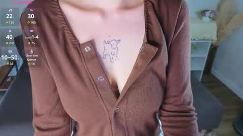 Hello everyone Im Lily online show from 06/11/26, 02:53