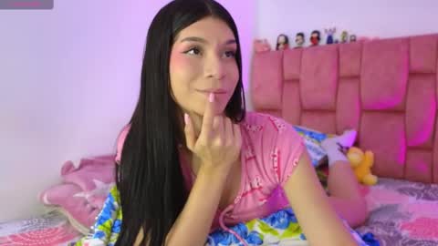 Snapshot of im__isabella chatting on 02/26/25, 02:48 Isa Vasquez online show from 02/26/25, 02:48