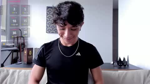 Snapshot of im__thomas chatting on 11/28/25, 09:06 IM THOMAS online show from 11/28/25, 09:06