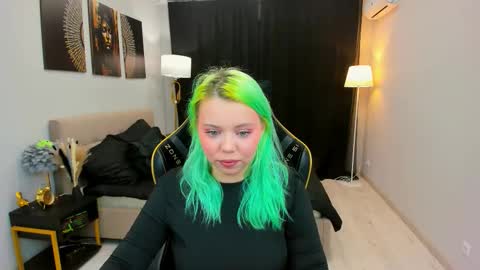 Roxy online show from 09/25/25, 06:44