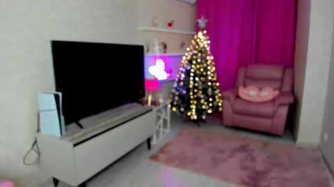 Roxy online show from 12/18/25, 05:52