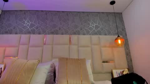 Snapshot of im_alaya chatting on 03/04/25, 08:16 Alaya online show from 03/04/25, 08:16