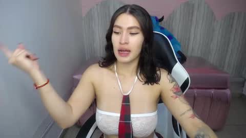 Anny online show from 10/31/25, 12:50