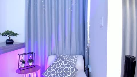  LUCY online show from 01/04/25, 03:49