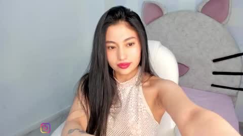 Snapshot of im_atenea_ chatting on 05/20/26, 04:07 Atenea online show from 05/20/26, 04:07