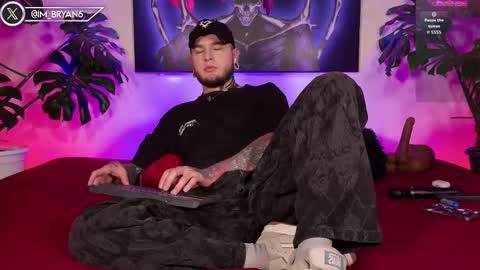 Bryan online show from 10/24/25, 01:35