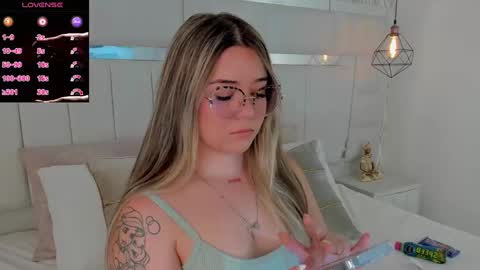 DAHLIA online show from 01/17/25, 08:55