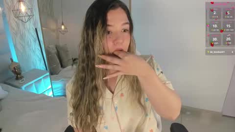 DAHLIA online show from 09/19/25, 09:15