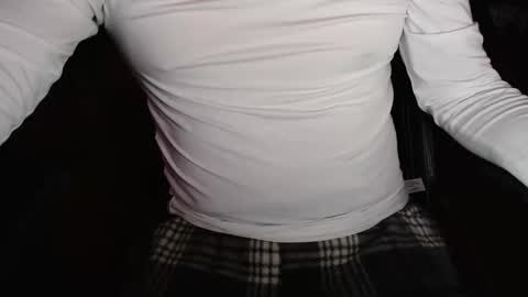 im_dave21 online show from 04/22/26, 09:33